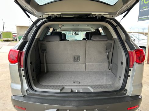 Used 2012 Chevrolet Traverse LT image 12