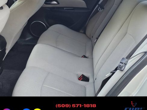 Used 2011 Chevrolet Cruze Eco image 21