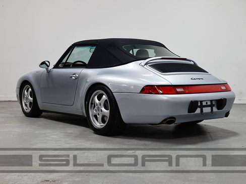 Used 1995 Porsche 911 Carrera image 2