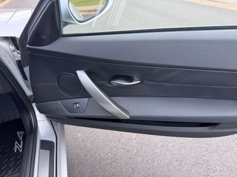 Used 2006 BMW Z4 3.0i image 15