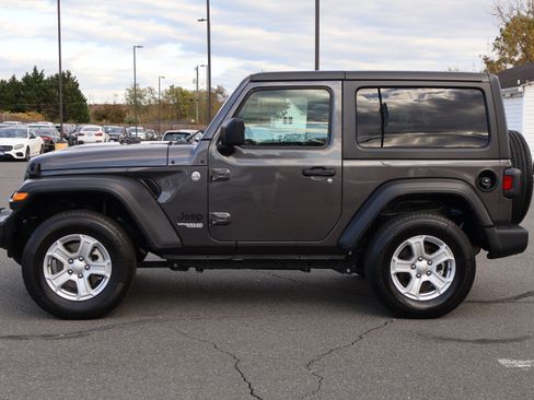 Used 2021 Jeep Wrangler Sport S image 5