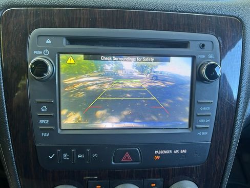 Used 2015 Chevrolet Traverse AWD LT w/ 1LT image 14