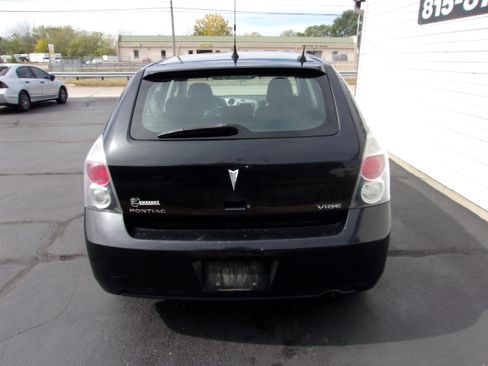 Used 2010 Pontiac Vibe image 3