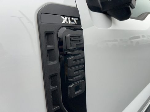 Used 2023 Ford F250 XLT image 10