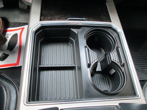 Used 2022 Ford F350 4x4 Crew Cab DRW Super Duty image 22