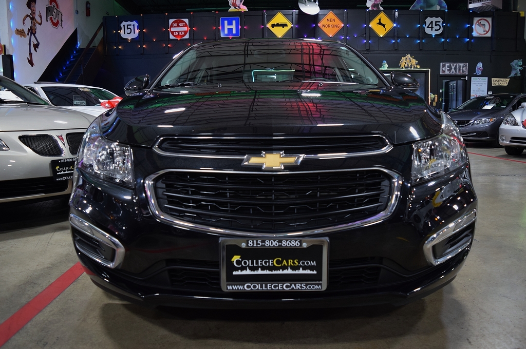 Used 2015 Chevrolet Cruze LT FWD image 10