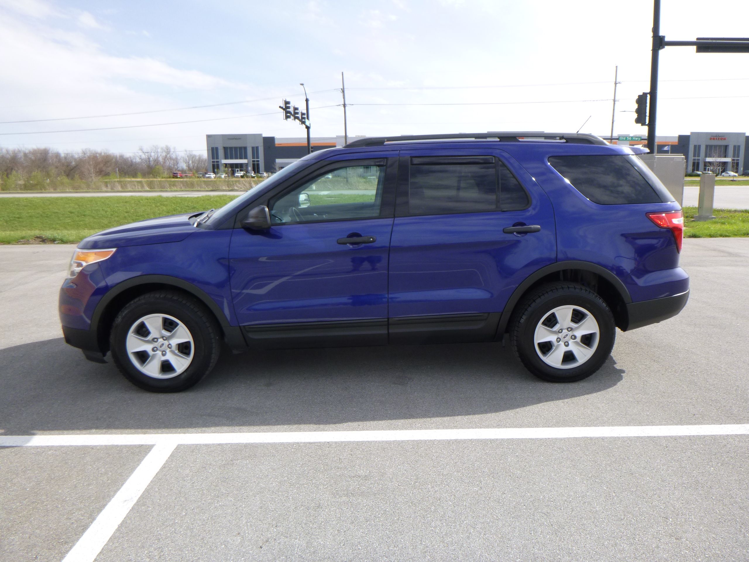 Used 2014 Ford Explorer XLT AWD/4WD image 1