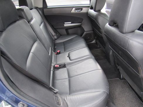 Used 2011 Subaru Forester 2.5X Limited AWD/4WD image 15