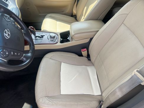 Used 2012 Hyundai Genesis 4.6 image 11