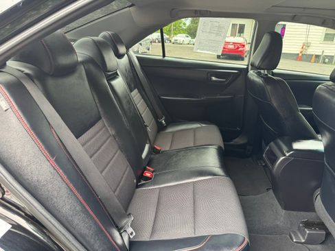 Used 2017 Toyota Camry SE Sedan FWD image 14