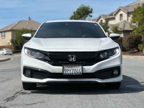 Used 2019 Honda Civic Sport image 4