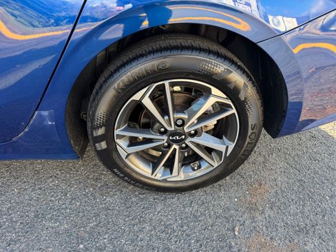 Used 2024 Kia Forte LXS image 30