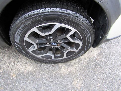 Used 2016 Subaru Crosstrek 2.0i Premium image 10