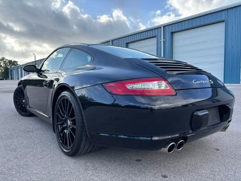 Used 2006 Porsche 911 Coupe image 9