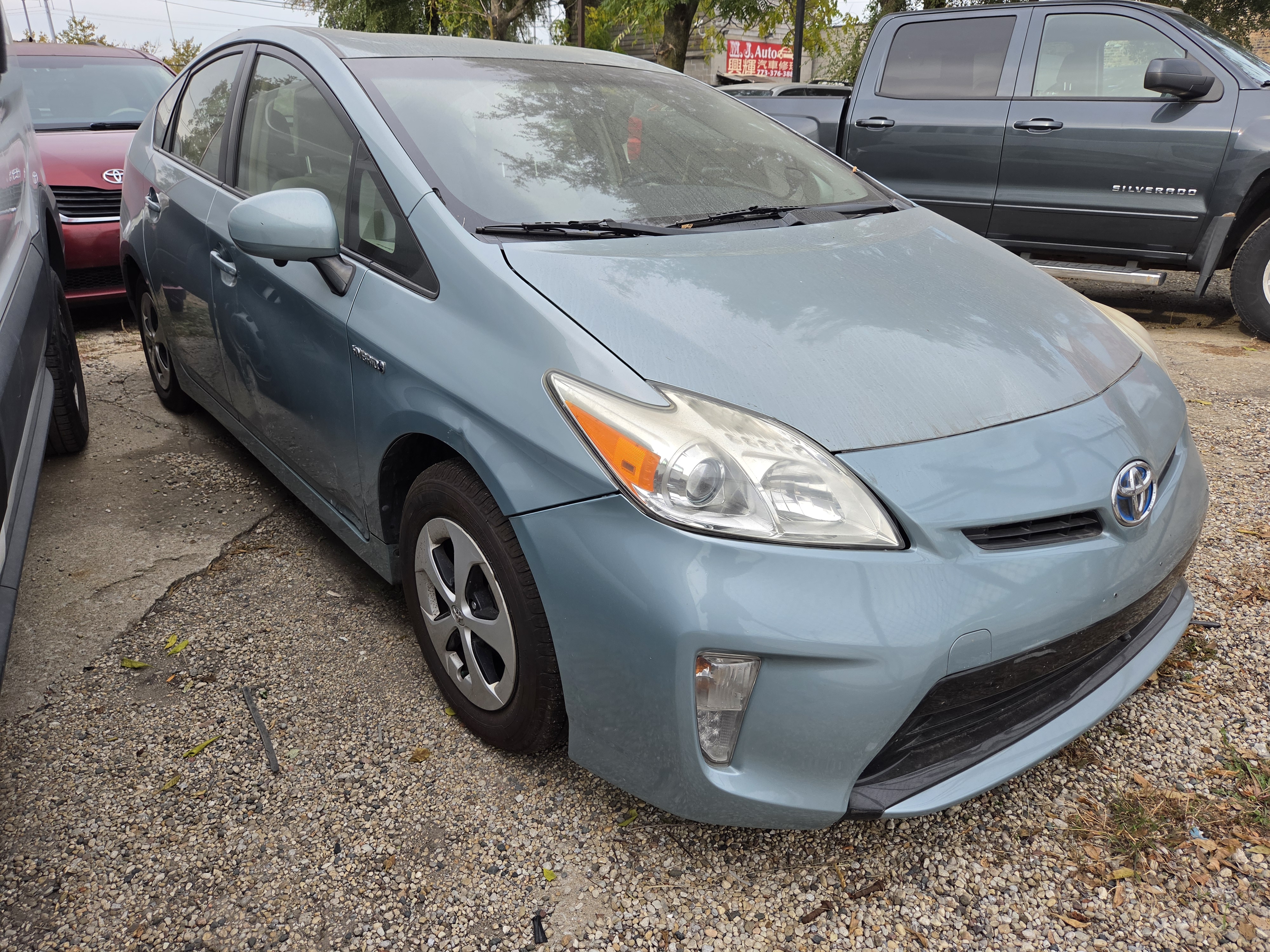 Used 2015 Toyota Prius Two FWD image 2