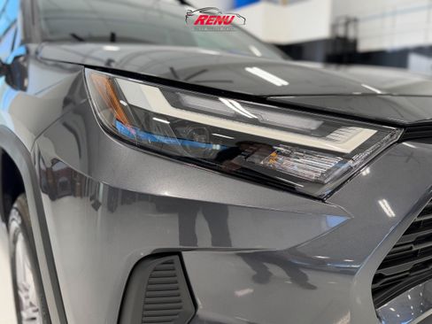 Used 2025 Toyota RAV4 XLE image 7