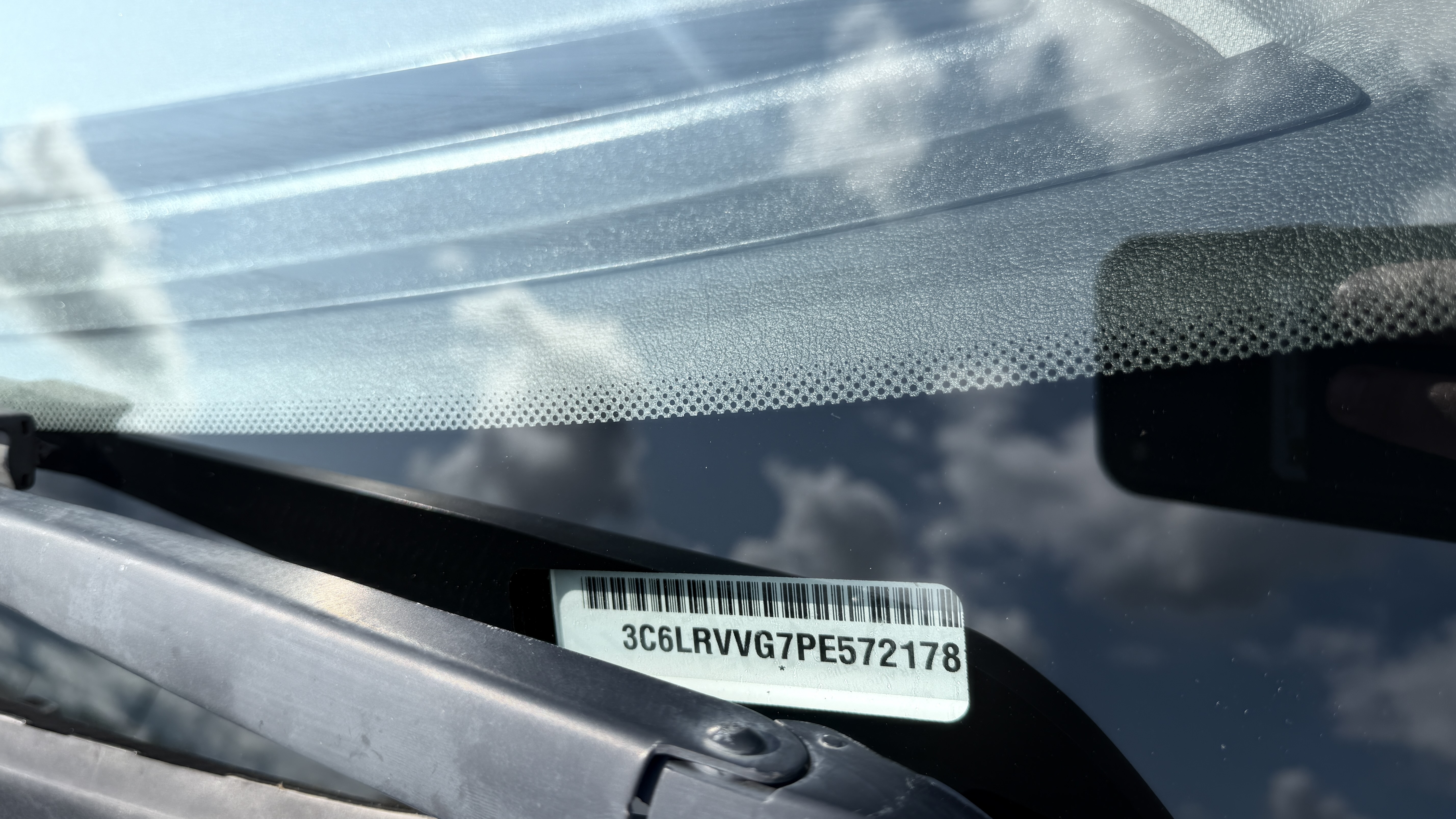 Used 2023 RAM ProMaster 2500 136 FWD image 18