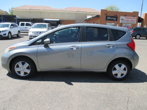 Used 2015 Nissan Versa Note SV w/ Sport Value Package FWD image 1
