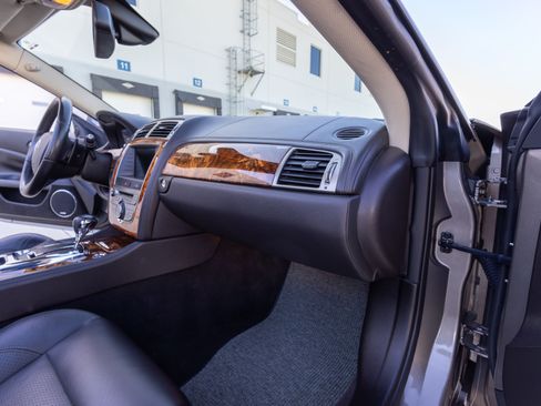 Used 2008 Jaguar XK image 29