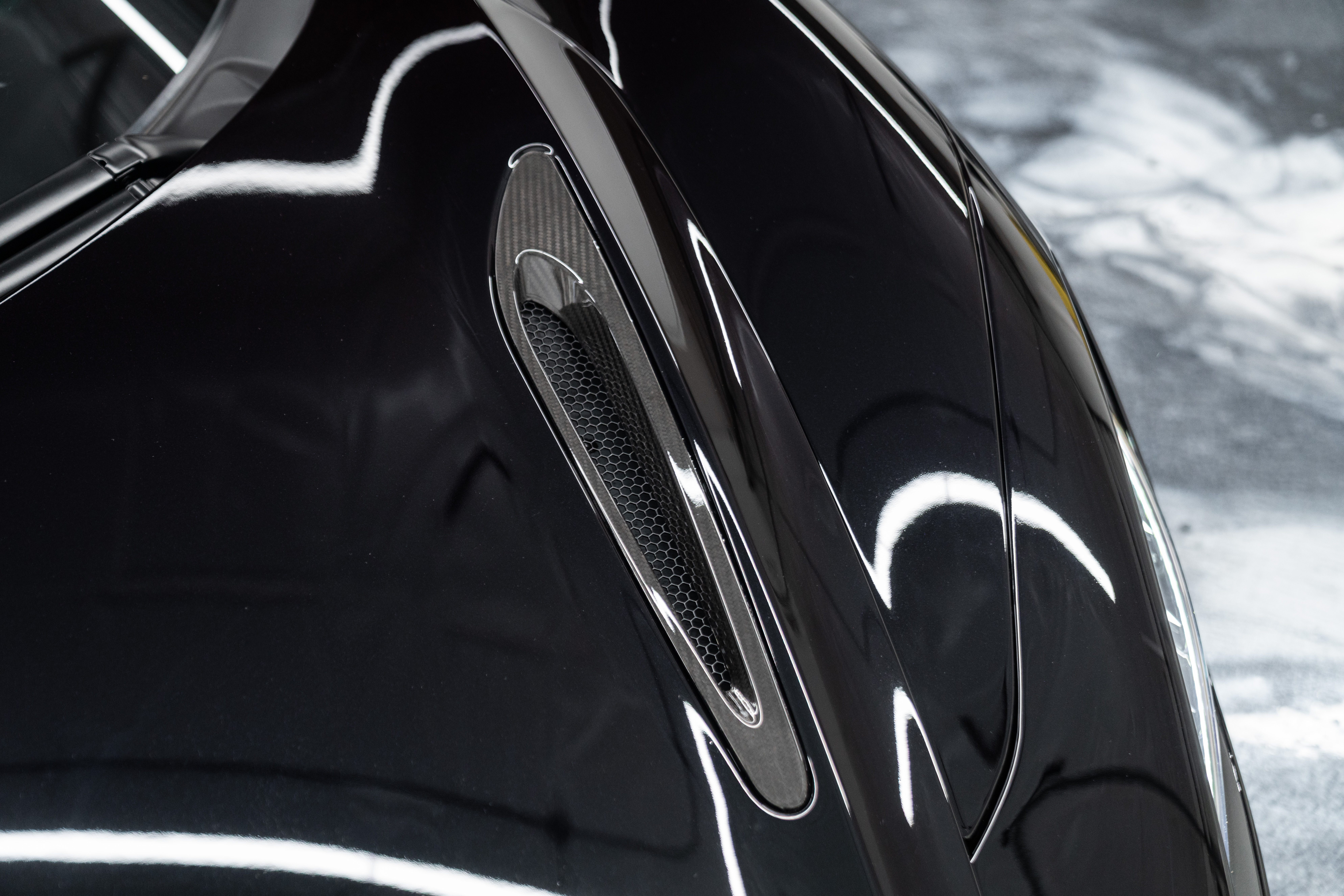 Used 2021 McLaren 720S Performance RWD image 33