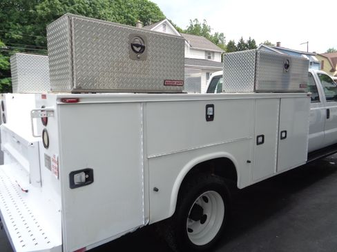 Used 2015 Ford F550 2WD Crew Cab Super Duty image 8
