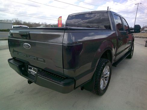 Used 2018 Ford F150 STX image 28