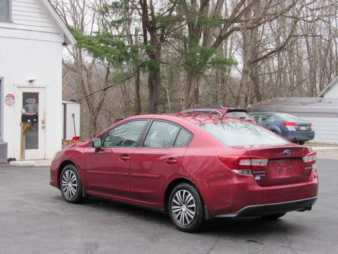 Used 2020 Subaru Impreza 2.0i Premium image 8