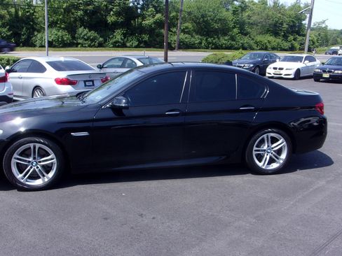 Used 2016 BMW 528i xDrive Sedan AWD/4WD image 4