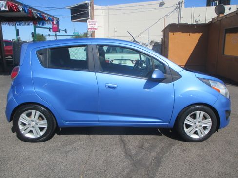 Used 2014 Chevrolet Spark LT image 2