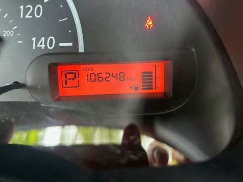 Used 2018 Nissan Versa 1.6 S Plus FWD image 11