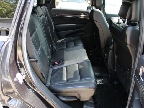 Used 2014 Jeep Grand Cherokee Limited image 27