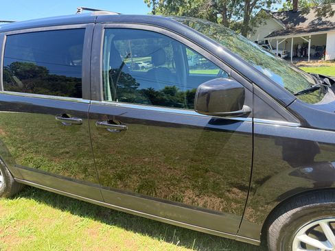 Used 2019 Dodge Grand Caravan SXT FWD image 68