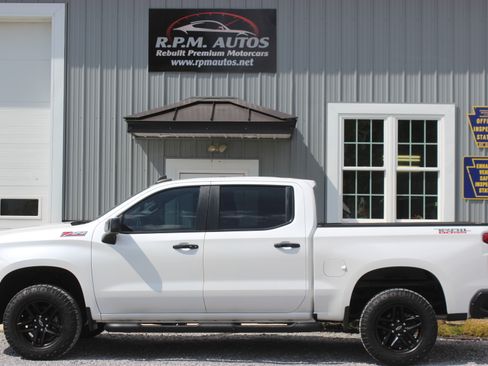 Used 2020 Chevrolet Silverado 1500 LT Trail Boss image 4