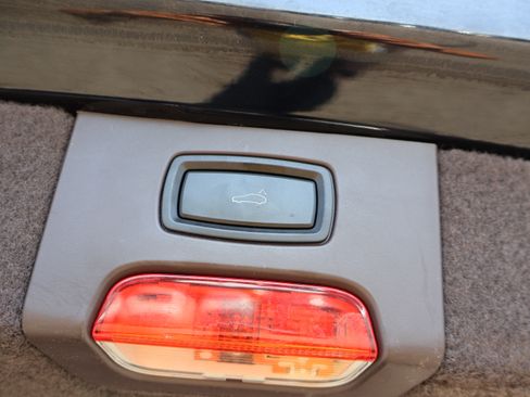 Used 2016 Porsche Cayenne S image 13