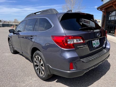 Used 2017 Subaru Outback 2.5i Limited image 3