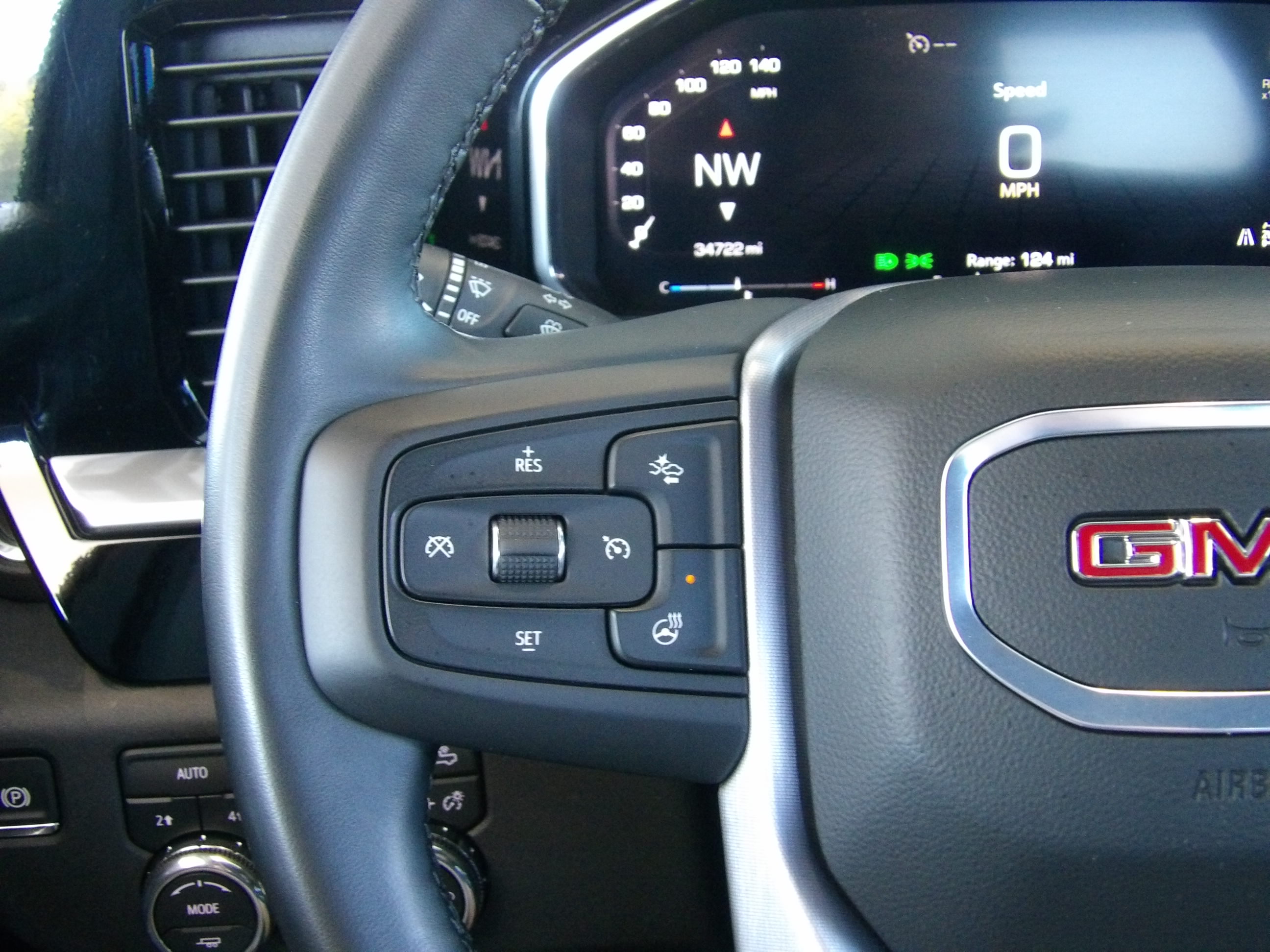 Used 2026 GMC Sierra 1500 4x4 Crew Cab SLT image 28