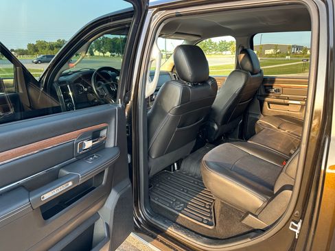 Used 2014 RAM 1500 Laramie image 14