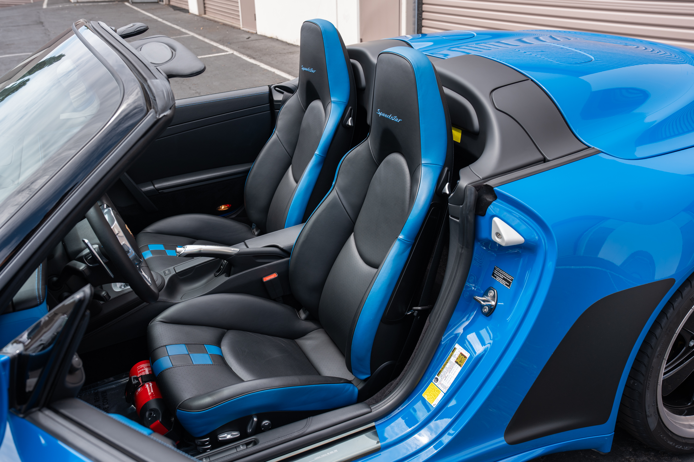 Used 2011 Porsche 911 Speedster RWD image 4