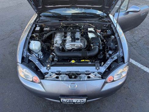 Used 2002 MAZDA MX-5 Miata LS RWD image 46