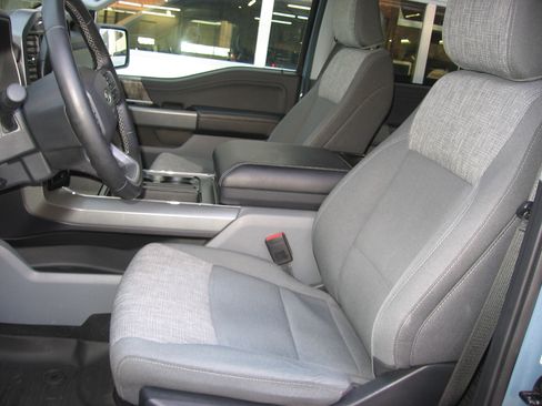 Used 2023 Ford F150 XLT image 5