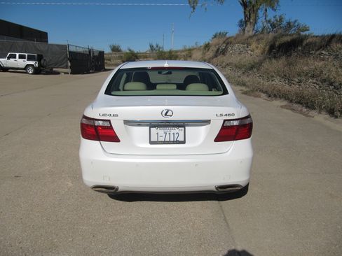 Used 2008 Lexus LS 460 Luxury image 6