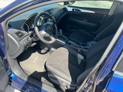Used 2019 Nissan Sentra 1.8 S image 11