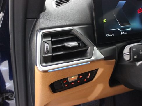 Used 2023 BMW i4 eDrive35 image 18