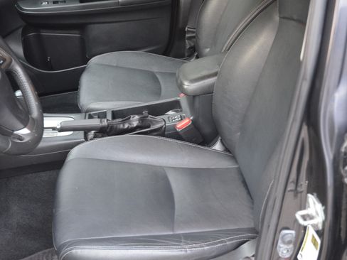 Used 2014 Subaru XV Crosstrek 2.0i Limited AWD/4WD image 8