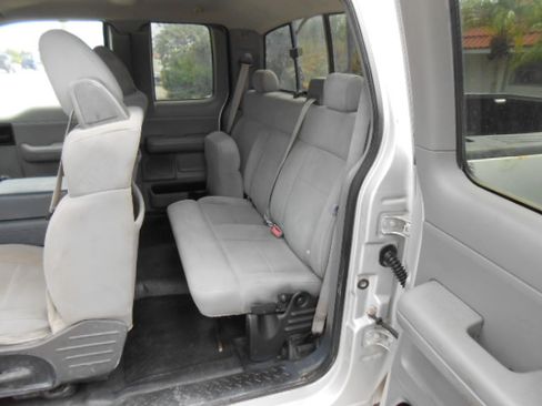 Used 2005 Ford F150 2WD SuperCab STX image 9