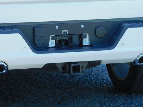Used 2024 Chevrolet Silverado 1500 2WD Crew Cab High Country image 16