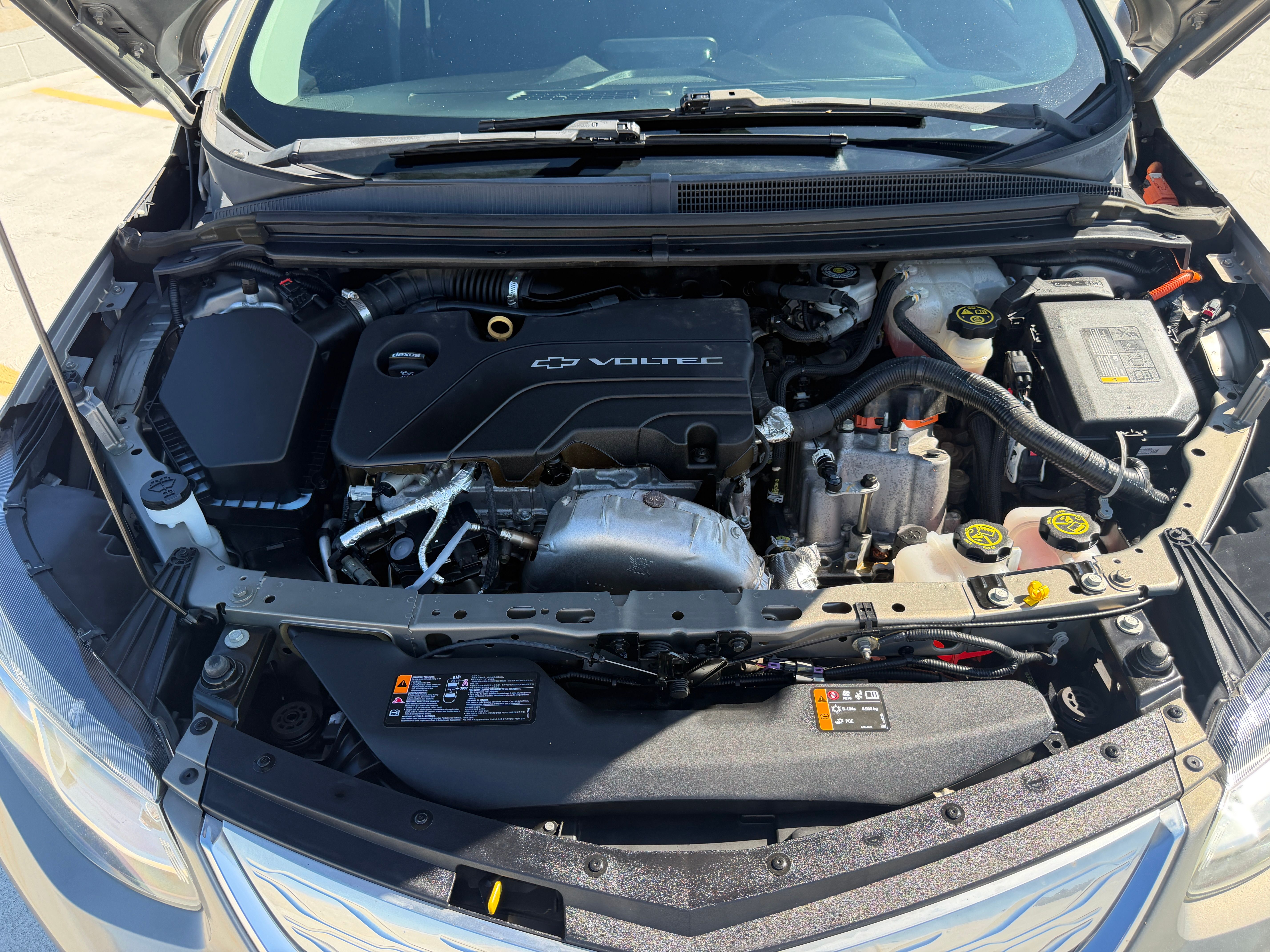 Used 2017 Chevrolet Volt LT FWD image 5