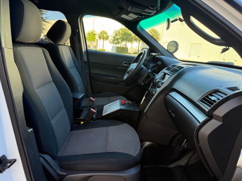 Used 2013 Ford Explorer image 11