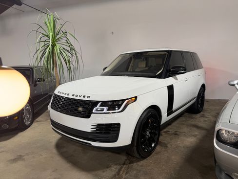 Used 2019 Land Rover Range Rover HSE image 1