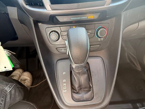 Used 2020 Ford Transit Connect XL image 10